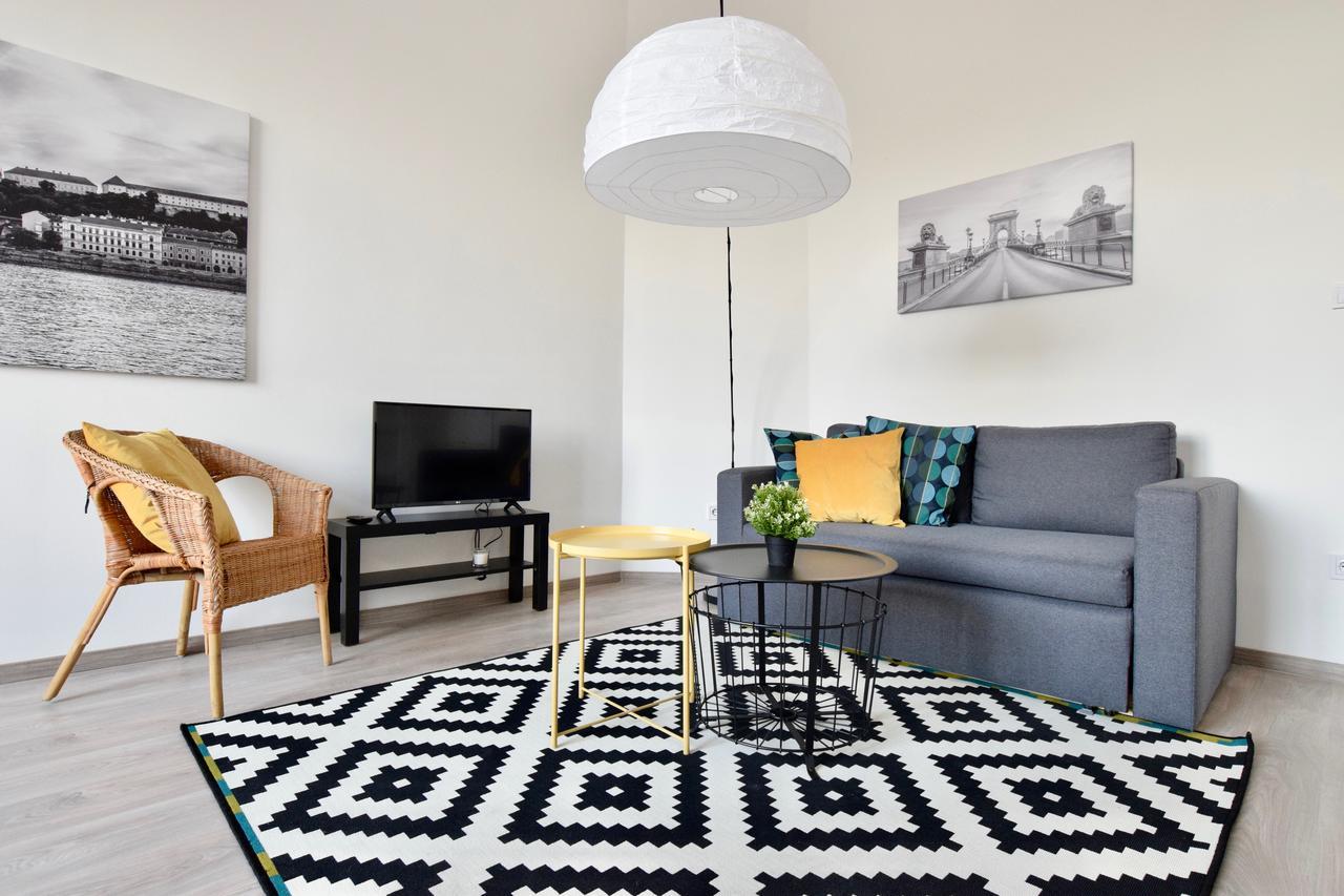 Standard Apartment By Hi5 - Bazilika Suite Budapest Exterior photo