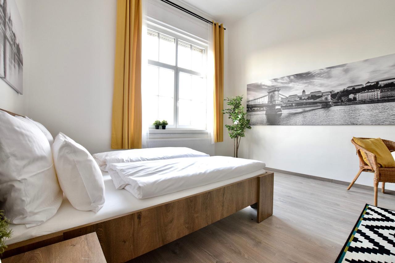Standard Apartment By Hi5 - Bazilika Suite Budapest Exterior photo