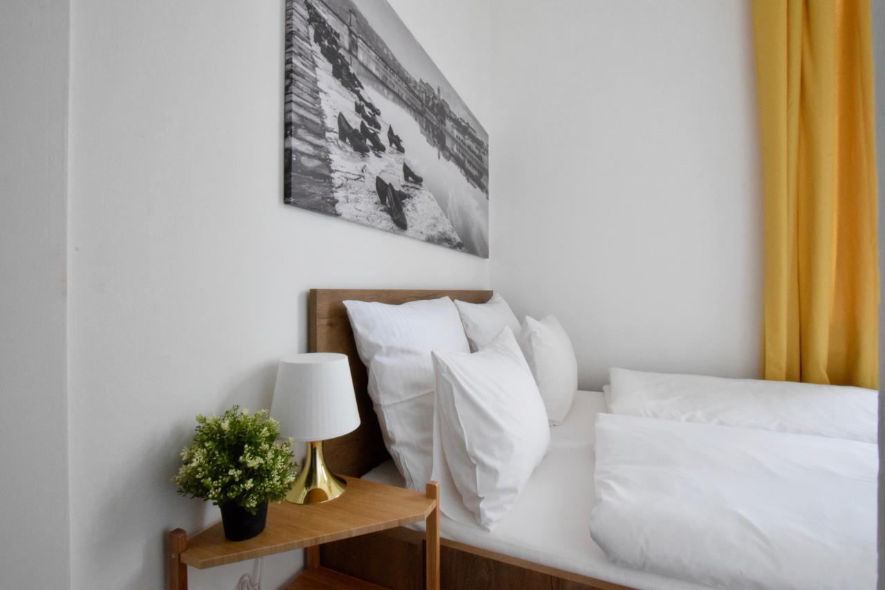 Standard Apartment By Hi5 - Bazilika Suite Budapest Exterior photo
