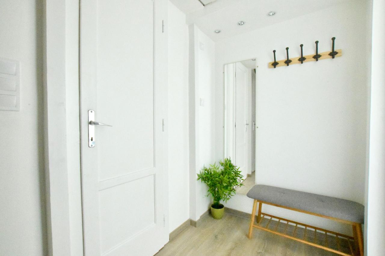 Standard Apartment By Hi5 - Bazilika Suite Budapest Exterior photo