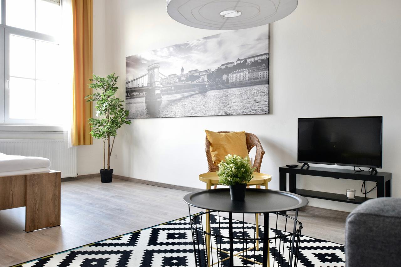 Standard Apartment By Hi5 - Bazilika Suite Budapest Exterior photo